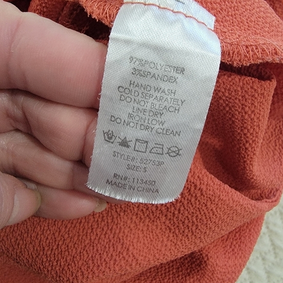 Milk & Honey Women's Rust Orange Ruffled Shorts Size Small - Picture 11 of 13